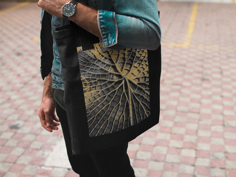 Lifelines of a Waterlily Golden | Stofftasche